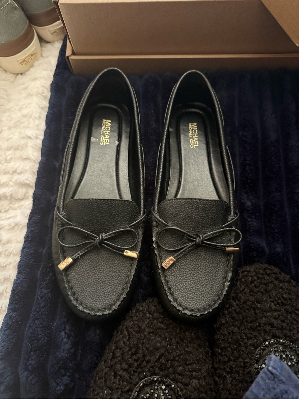 MICHAEL Michael Kors Black Pebbled Leather Bow Moccasins